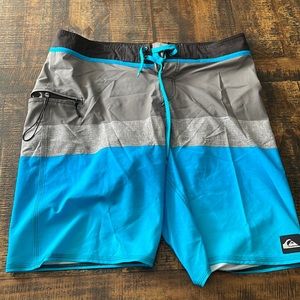 Quicksilver board shorts 34 waist